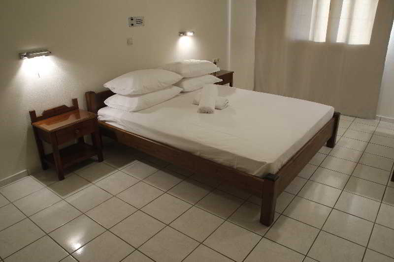 Athina Inn Hersonissos  Ngoại thất bức ảnh