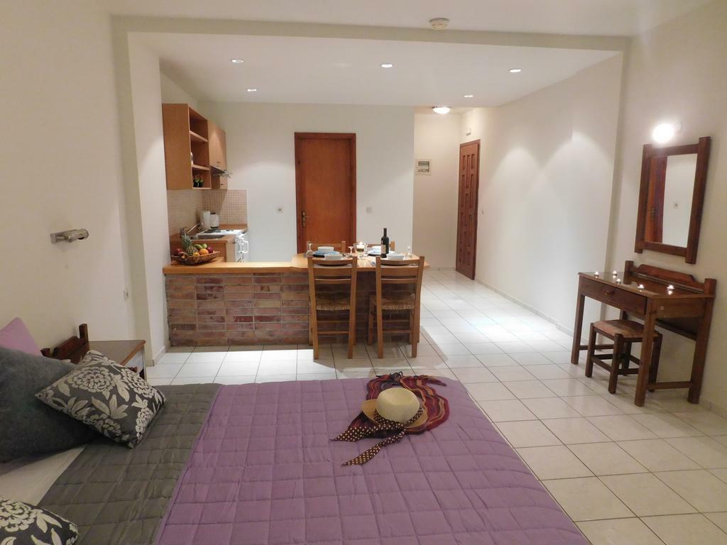 Athina Inn Hersonissos  Ngoại thất bức ảnh